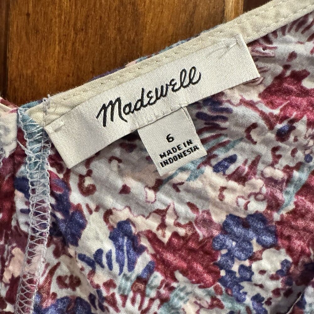 Madewell Floral Seersucker Short Sleeve Top Ruched Front Side Zip Size 6 - Picture 4 of 10